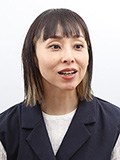 安藤 彩子 氏