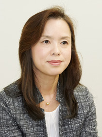 佐藤 梨江子 氏